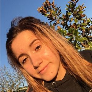 Meet your Posher, Lexi
